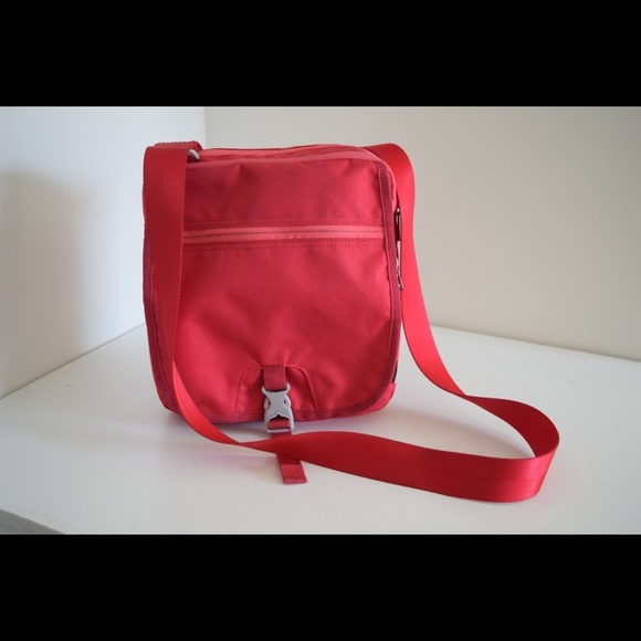 Eddie Bauer cross body bag - Picture 3 of 8